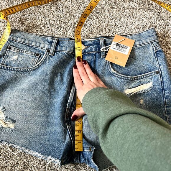 NWT Reformation Dixie High Rise Jean Short 31 - Picture 12 of 12